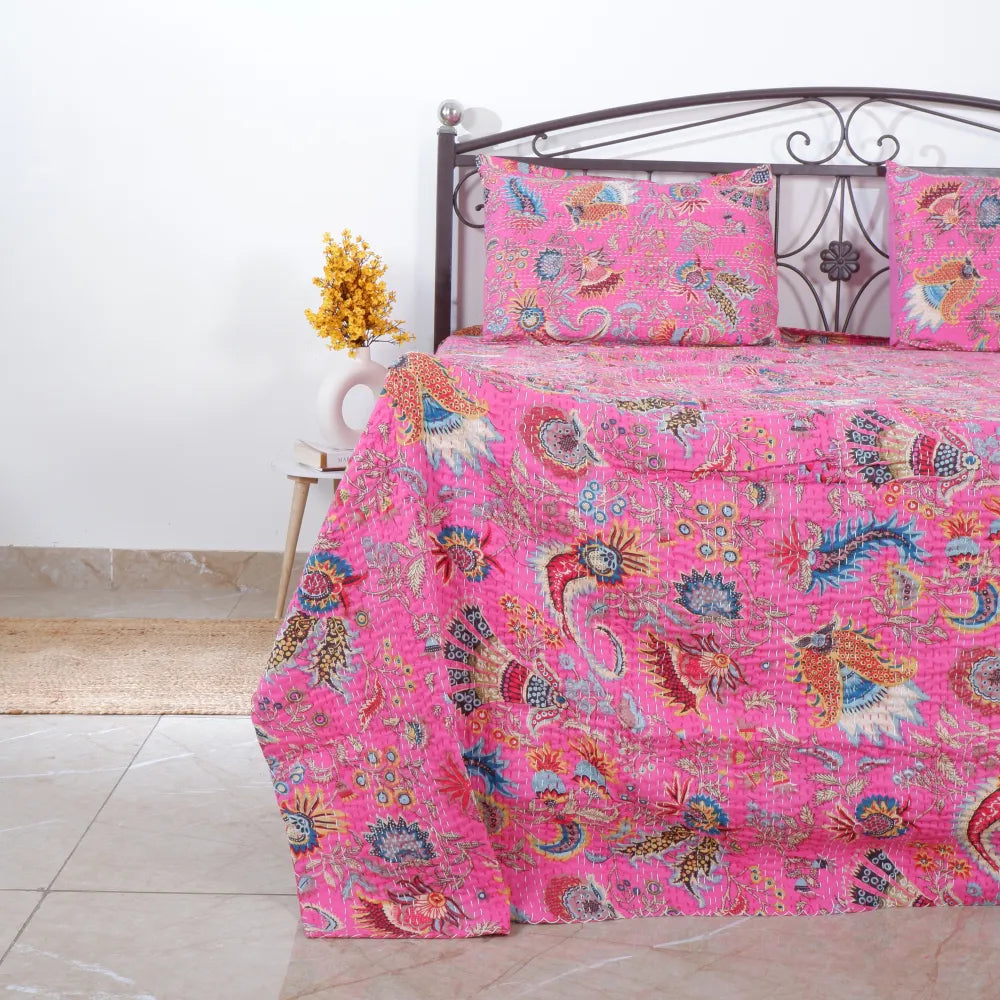 Discover Sustainable Luxury: Organic Cotton Kantha Bedspreads